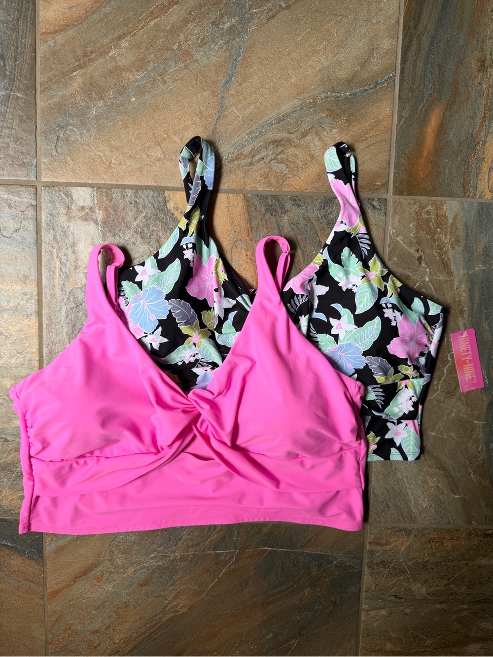 LOT OF 2 Ninety-Nine Degrees Juniors Twist Crop Tankini Tops Pink Floral 3X NWT